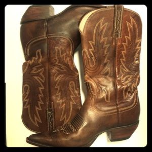 Beautiful Charlie Horse Brown Boots 6.5